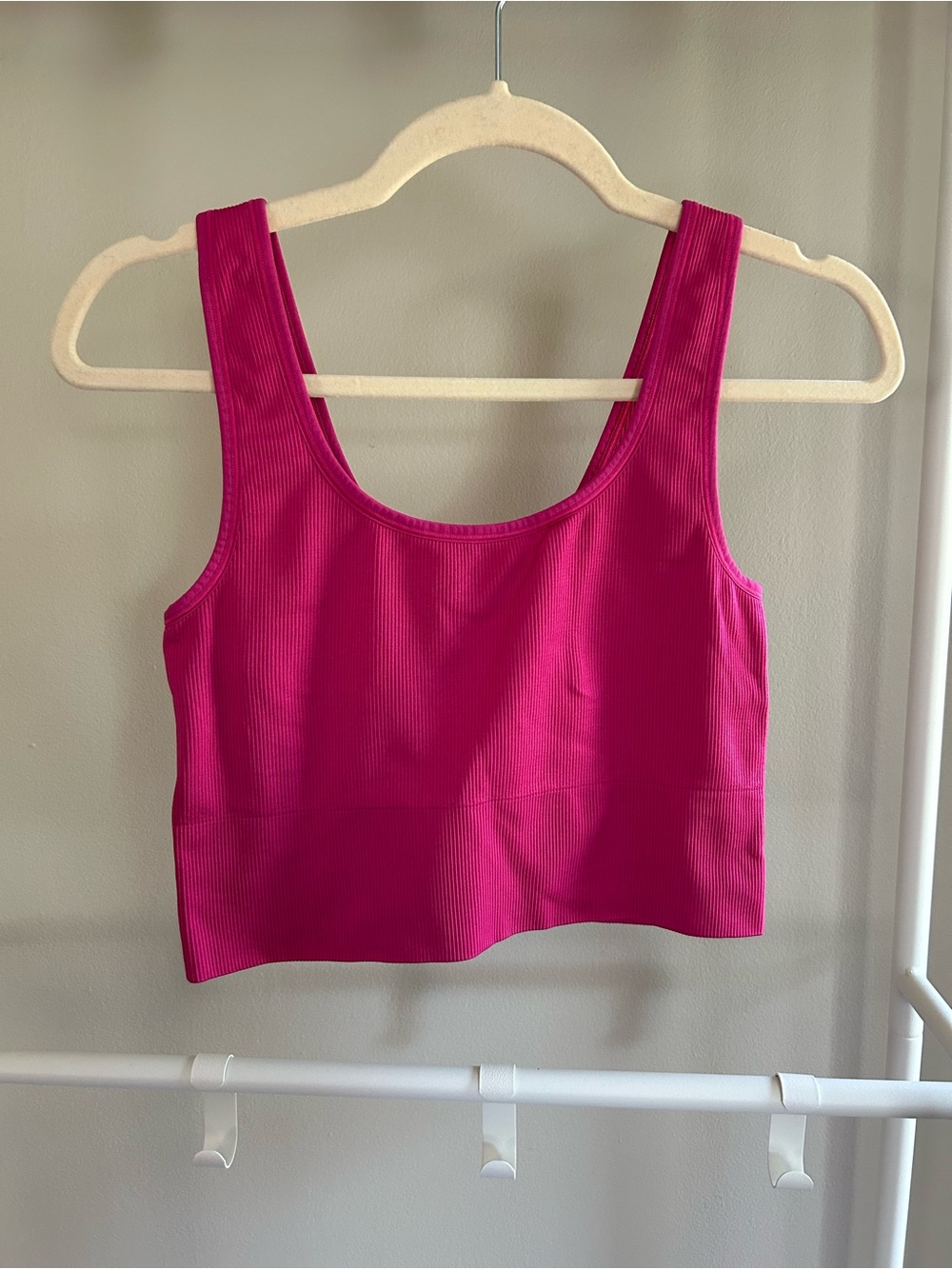 Athleta pink seamless cropped tank ribbed longline size M